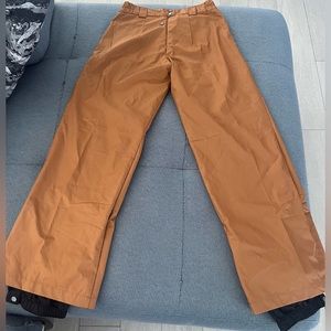 Ailin Snowboard pant size XS. Waterproof.